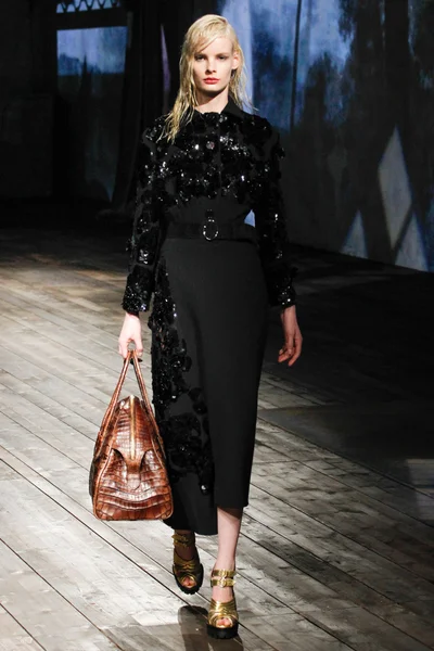 Look 26